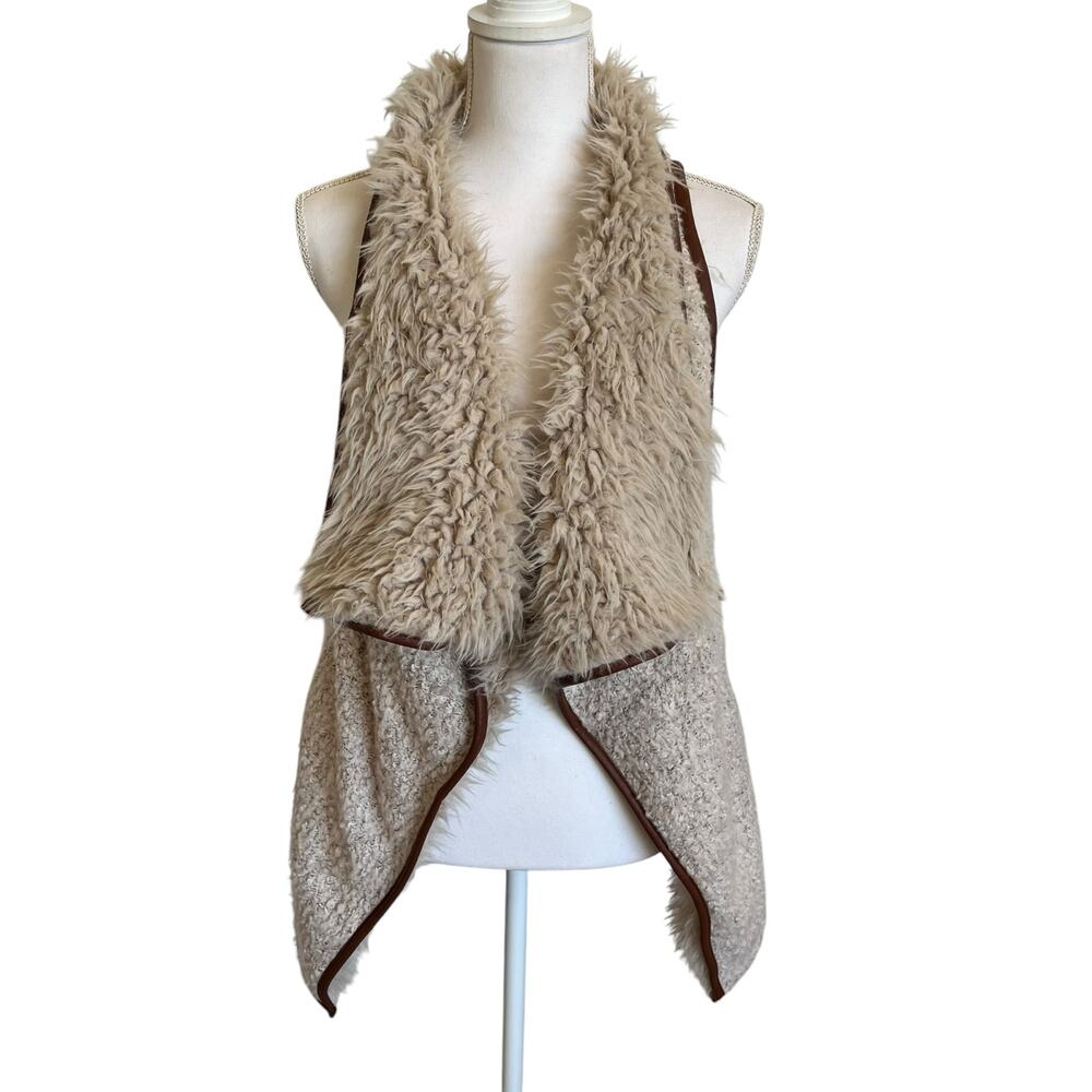 Love Tree Vest Women's Size Small Tan Brown Furry Fuzzy Shawl Collar Boho NWT